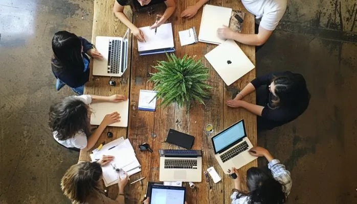 Convention collective unique : les syndicats représentatifs des branches existantes doivent participer à la négociation